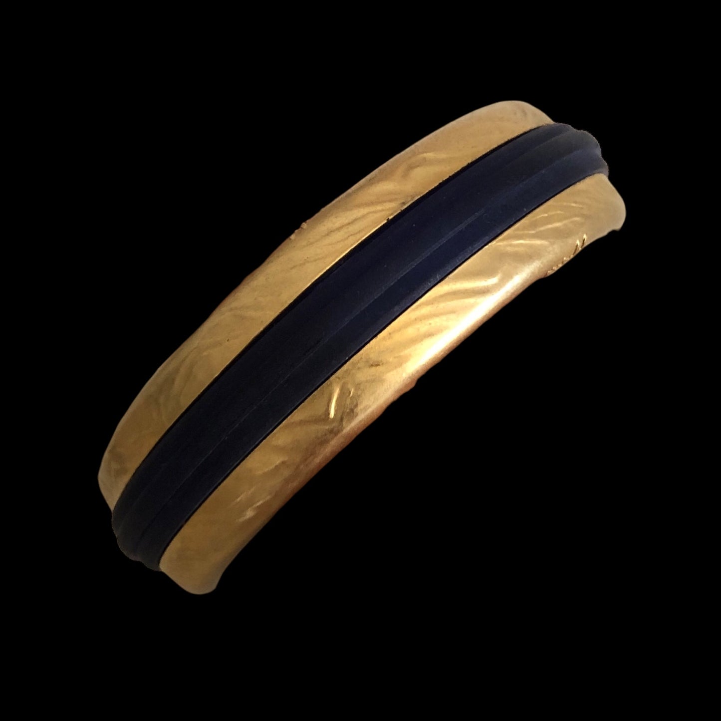 Bracelet signed "Claude Montana"