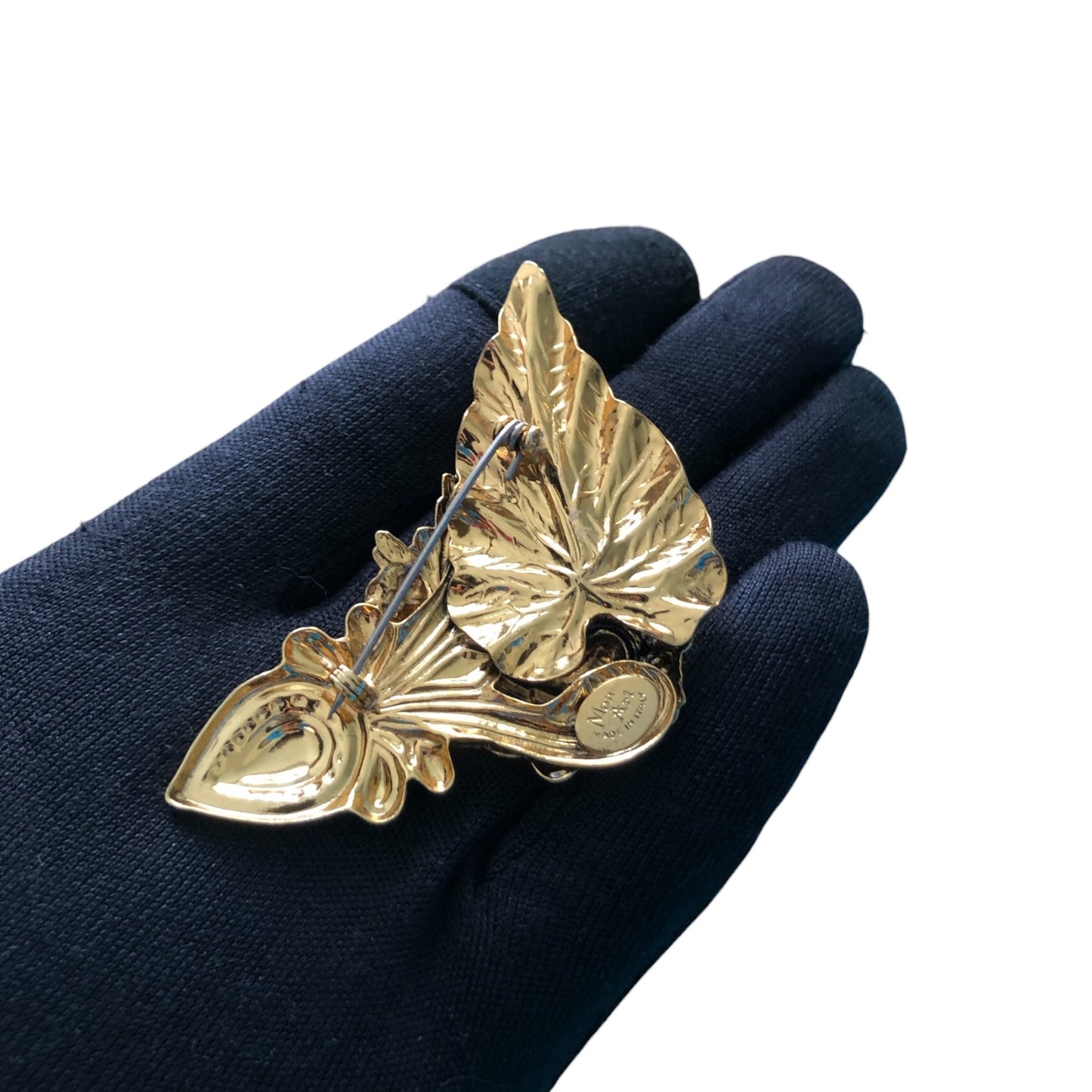 Brooch signed "Mony Art"