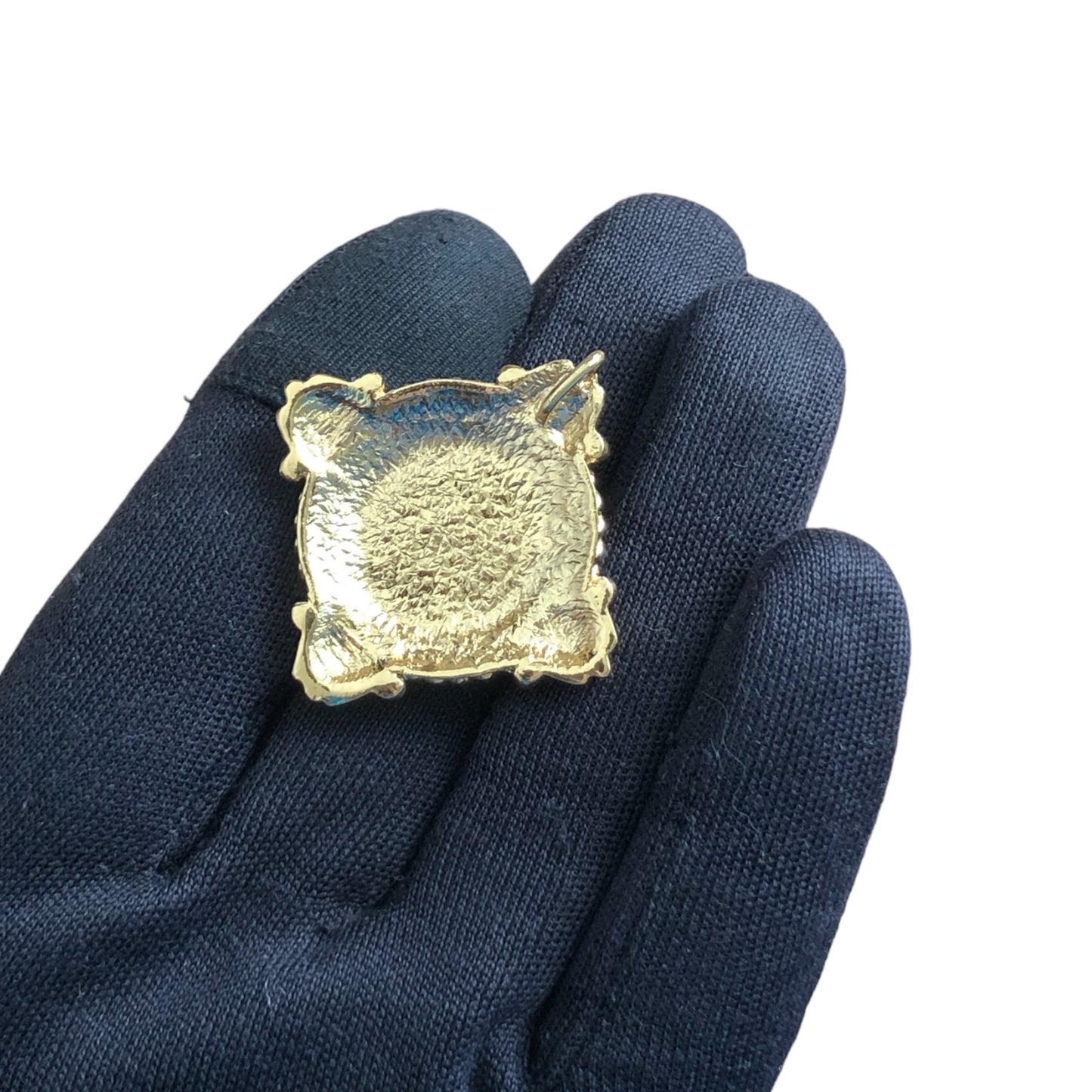 Pendant unsigned "Yves Saint Laurent"