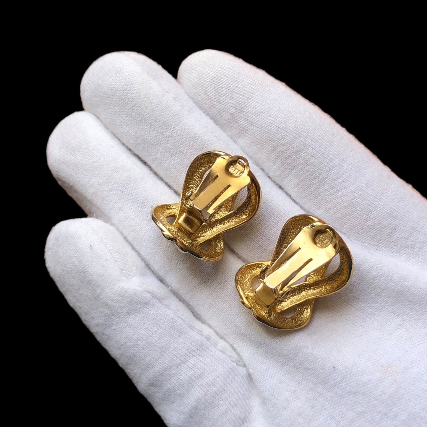 Clip earrings signed "Orena Paris"
