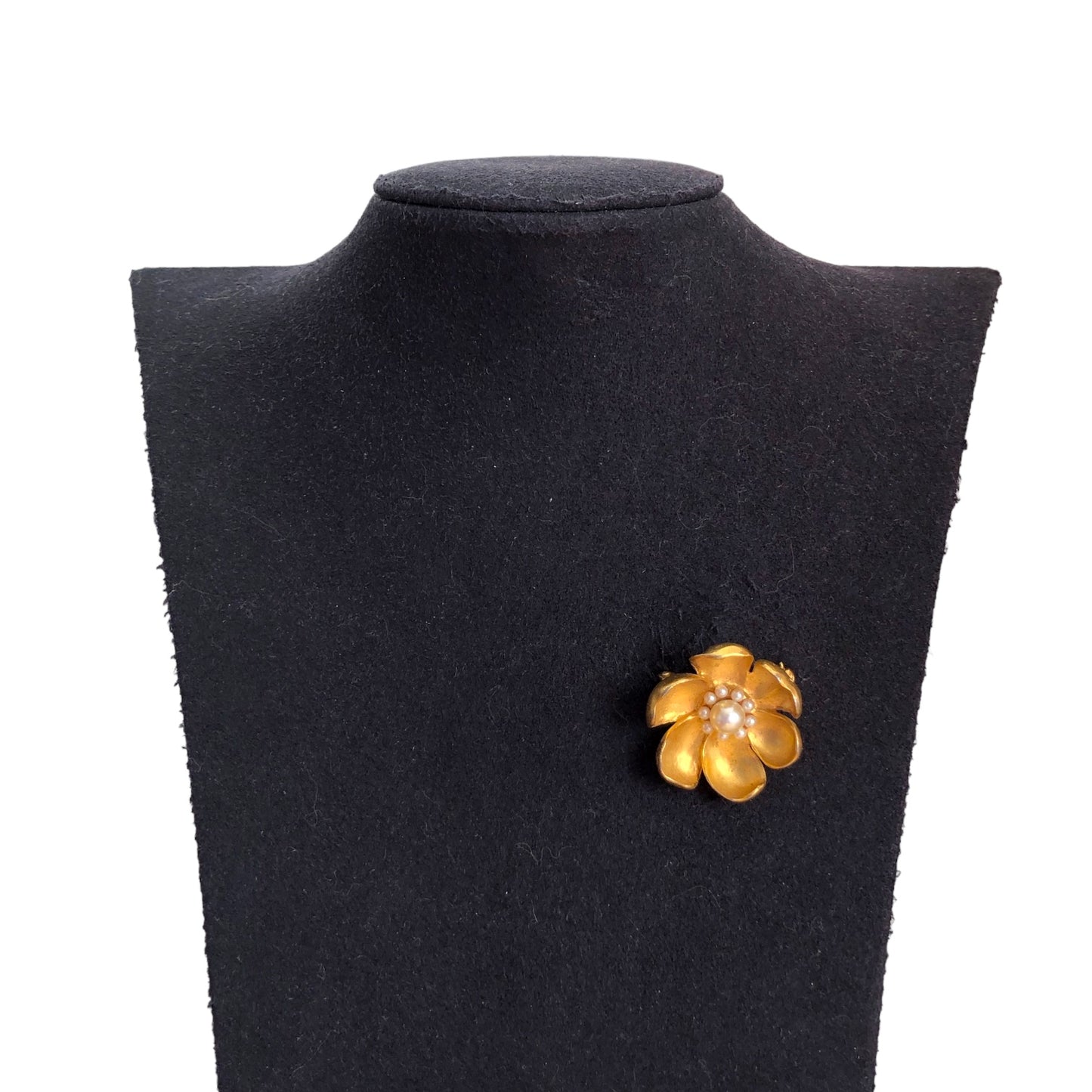 Brooch signed "Kenzo"