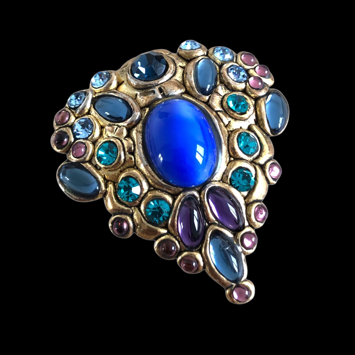 Brooch signed “Taratata Paris”