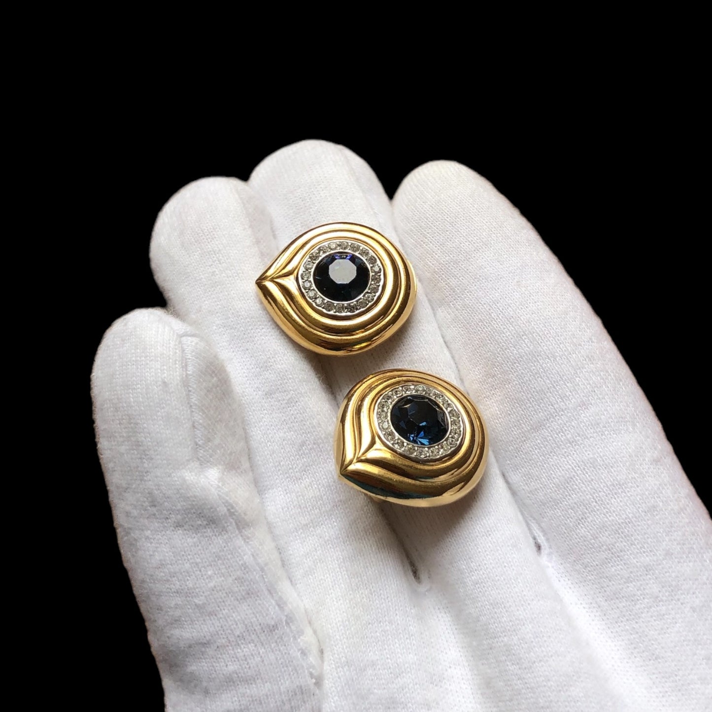 Clip earrings signed "Lanvin Paris"