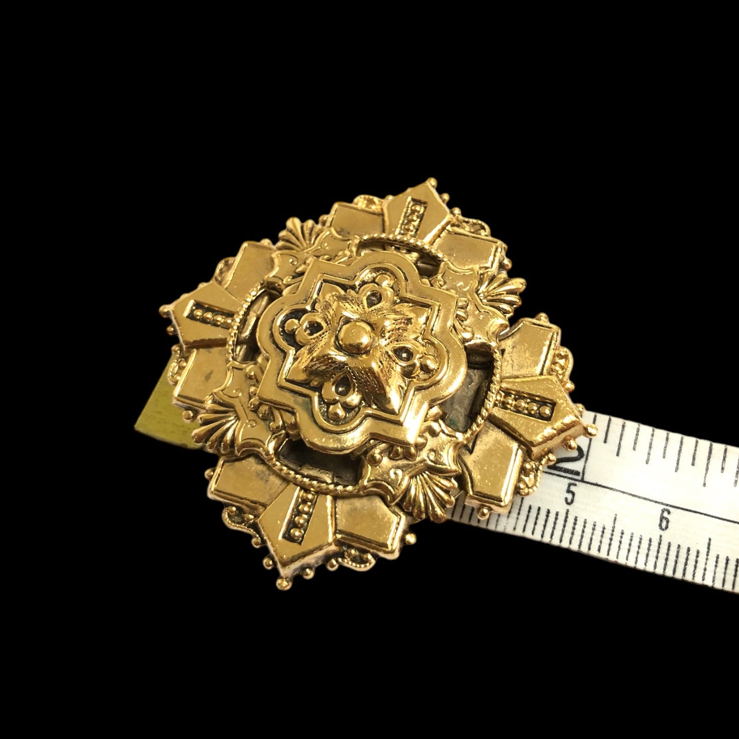 Clip earrings signed "Agatha Paris"