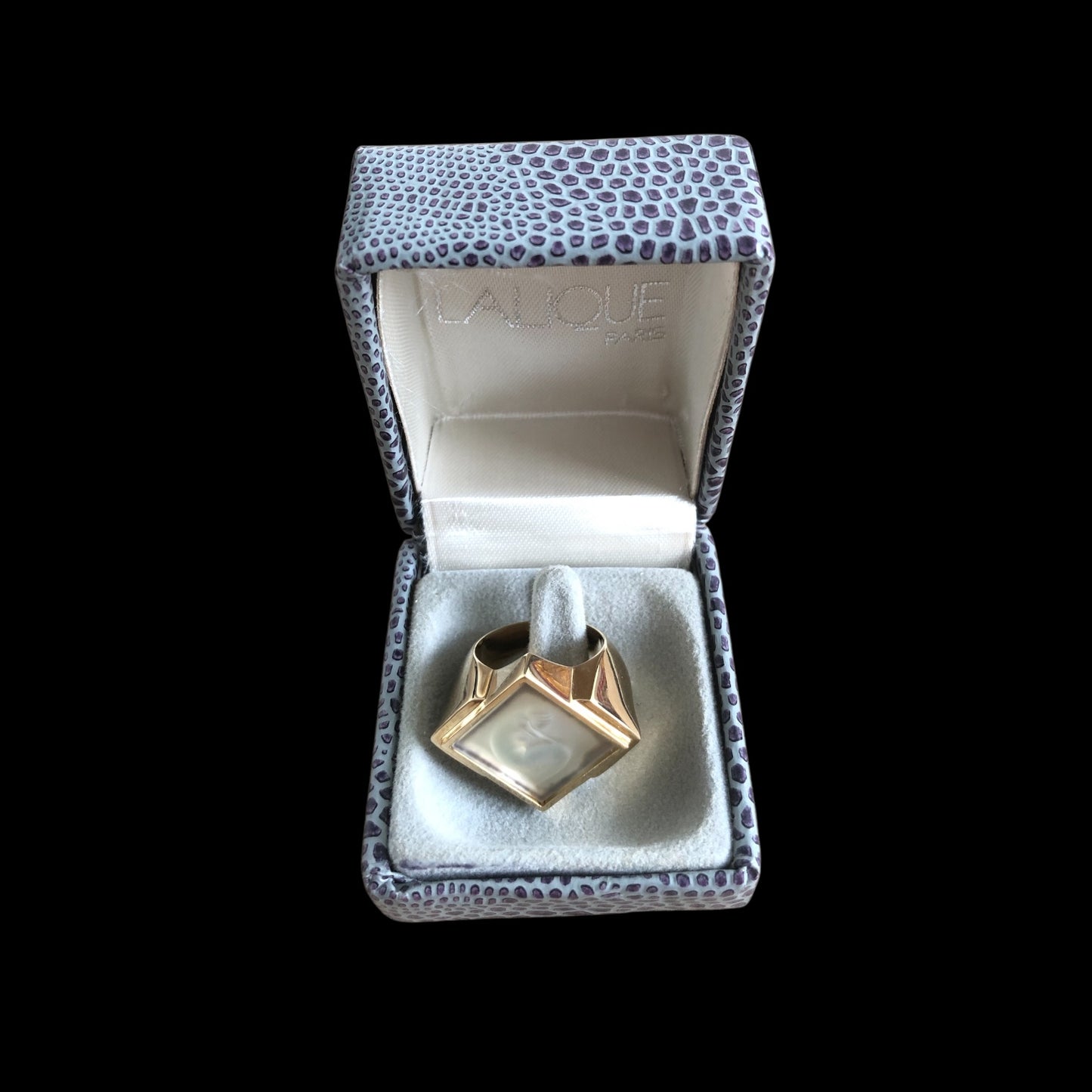 Ring signed “Lalique”