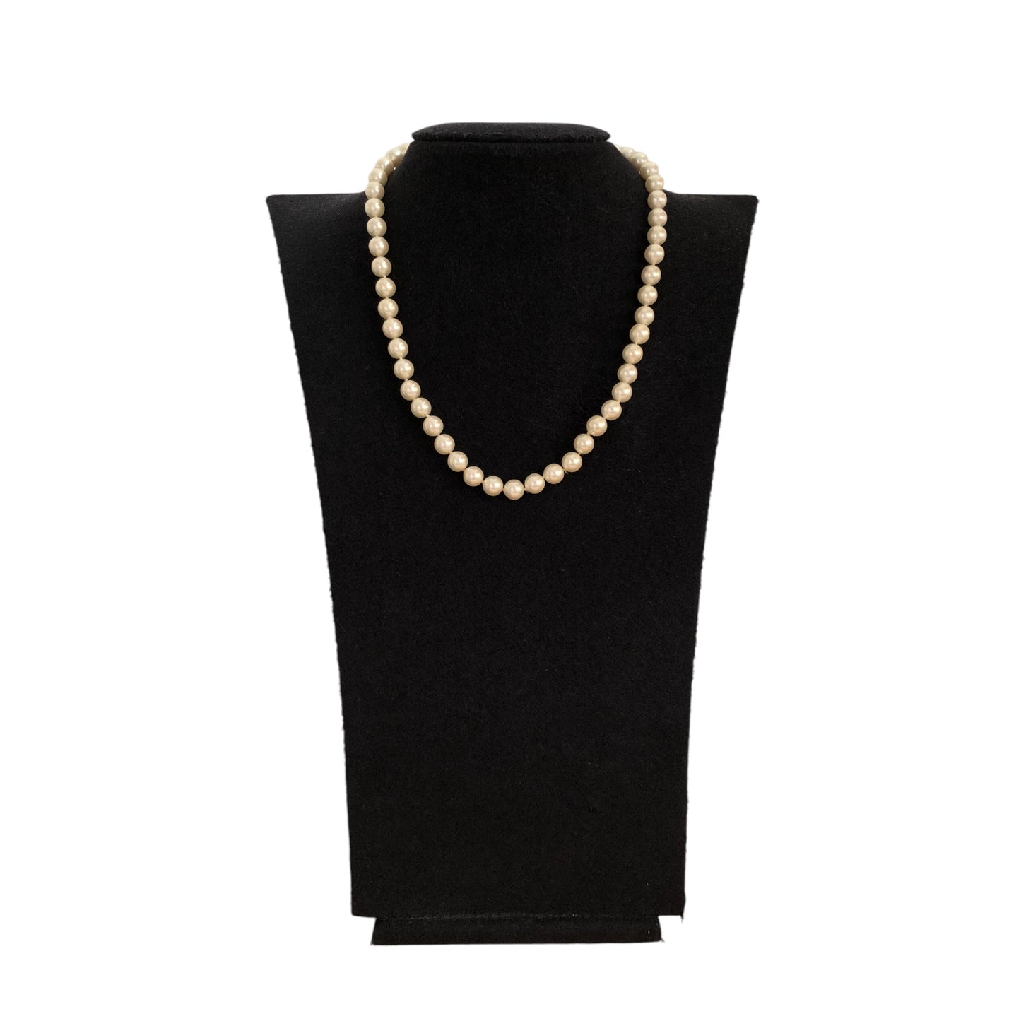 Necklace signed “Dior”