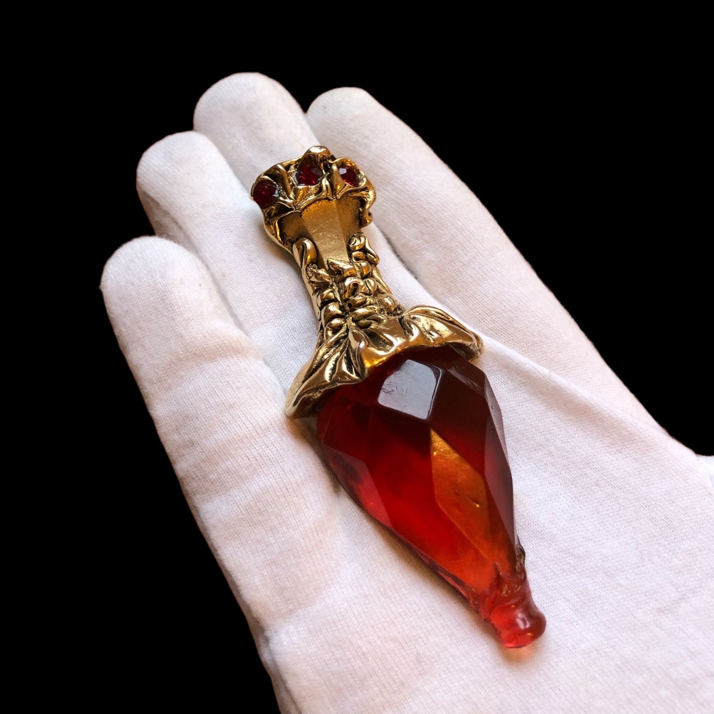 Brooch signed “Kalinger Paris”
