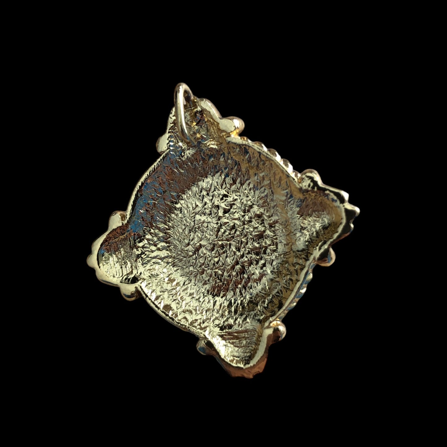 Pendant unsigned "Yves Saint Laurent"