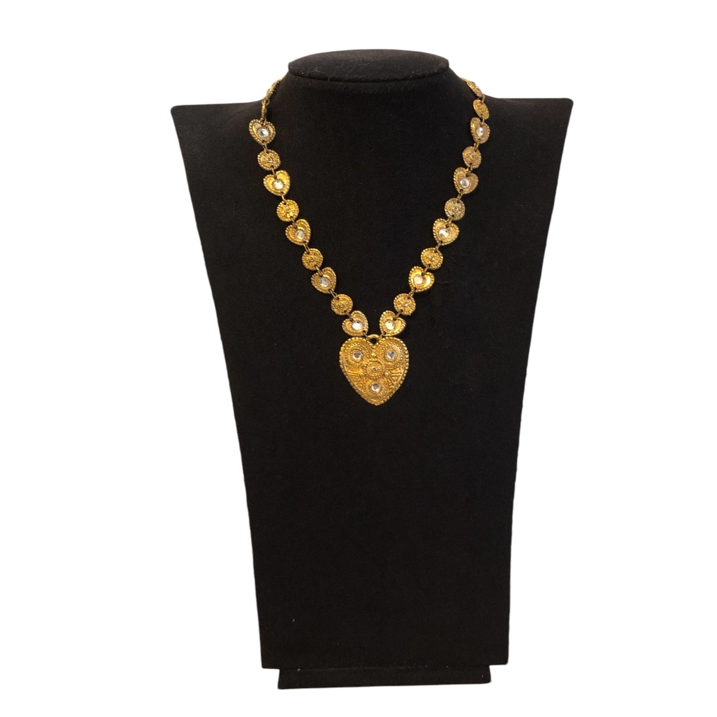 Necklace signed “Jacky de G”