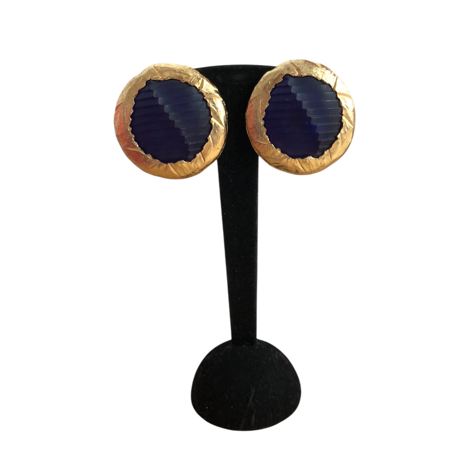 Clip earrings signed “Claude Montana”