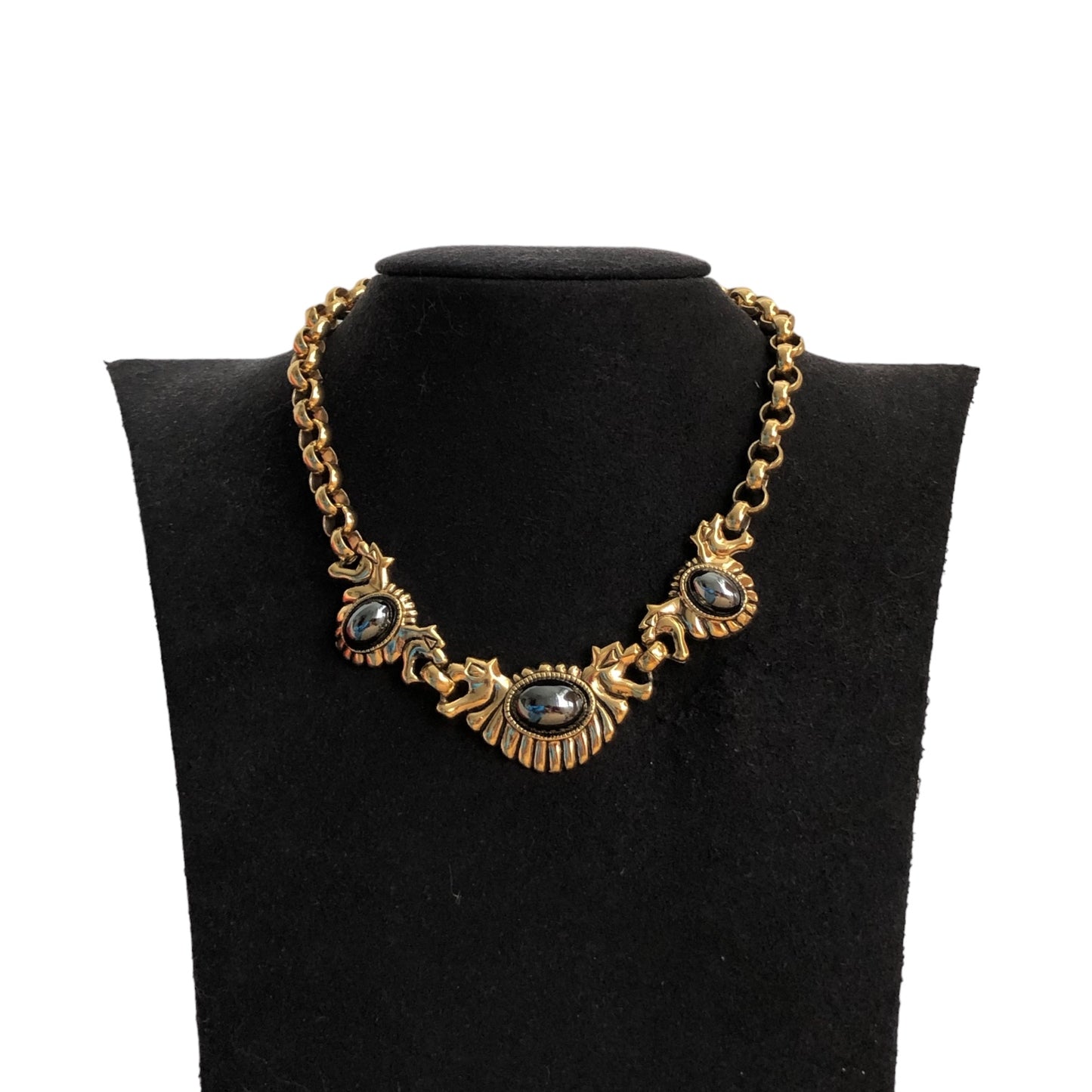 Necklace signed "Guy Laroche"