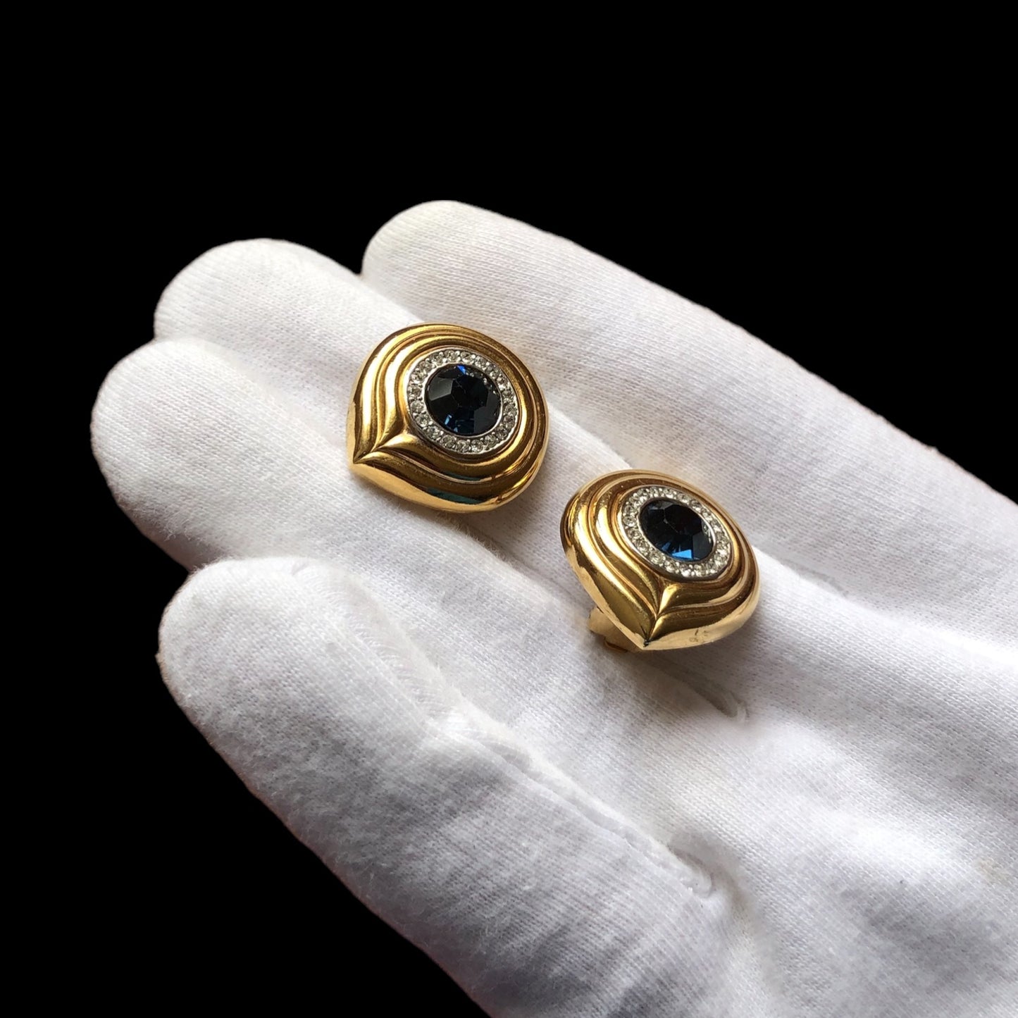 Clip earrings signed "Lanvin Paris"