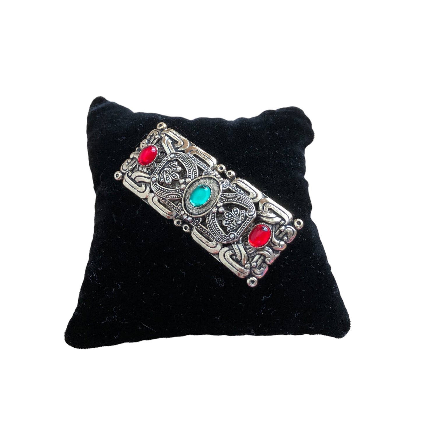Brooch signed "Gil d’Agena"