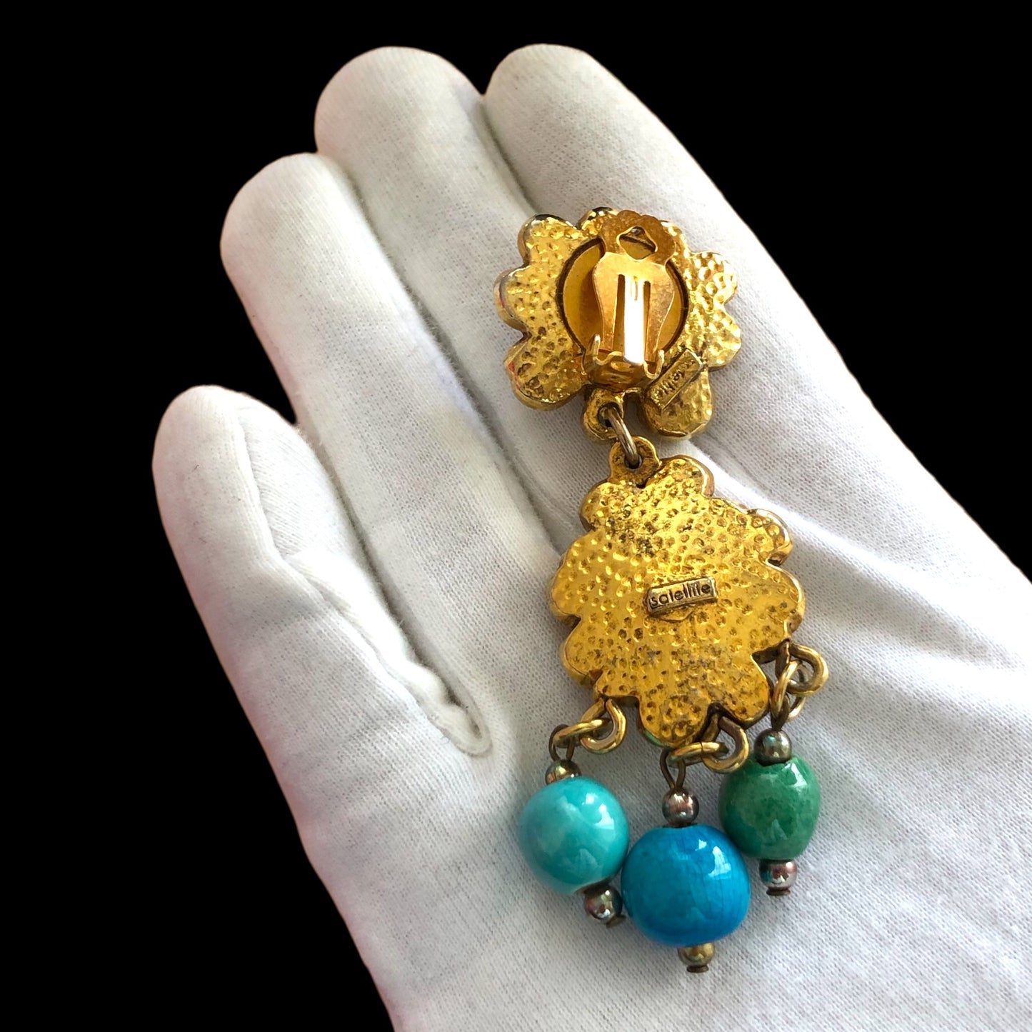 Clip earrings signed “Satellite Paris”