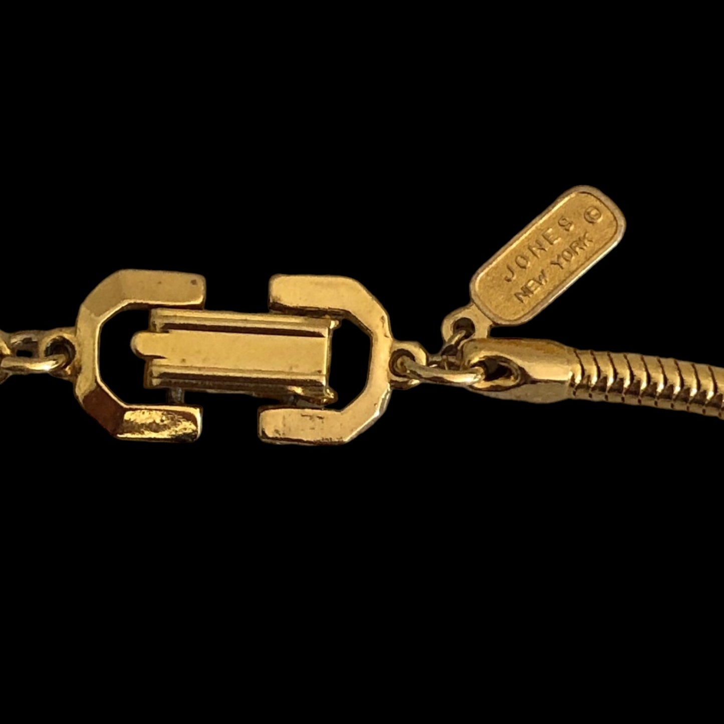 Necklace signed "Jones New York"