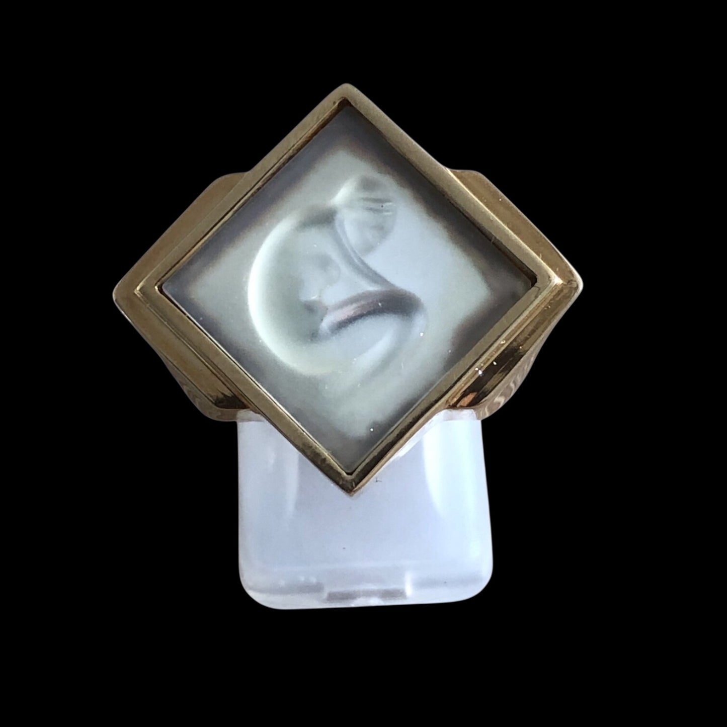 Ring signed “Lalique”