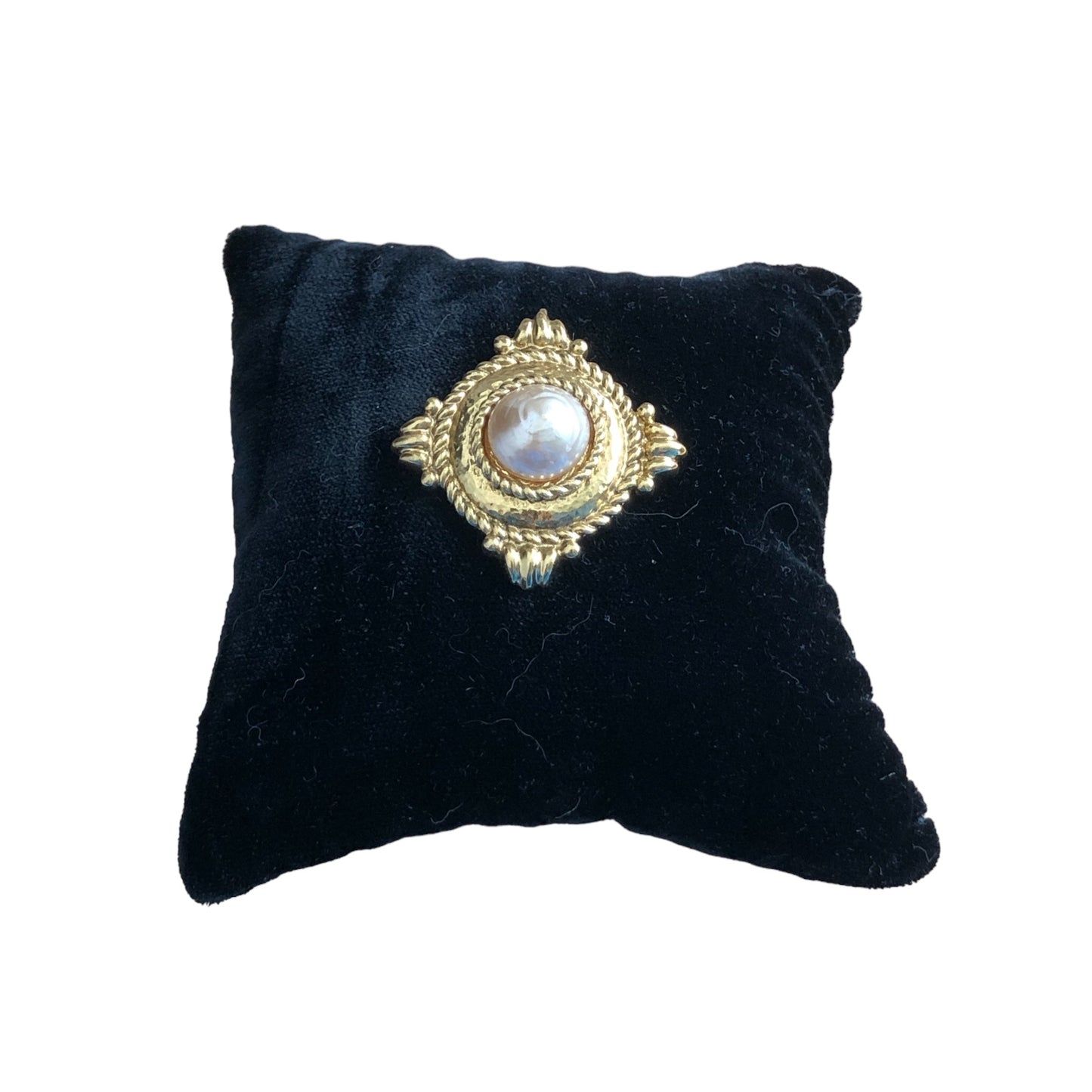 Pendant unsigned "Yves Saint Laurent"