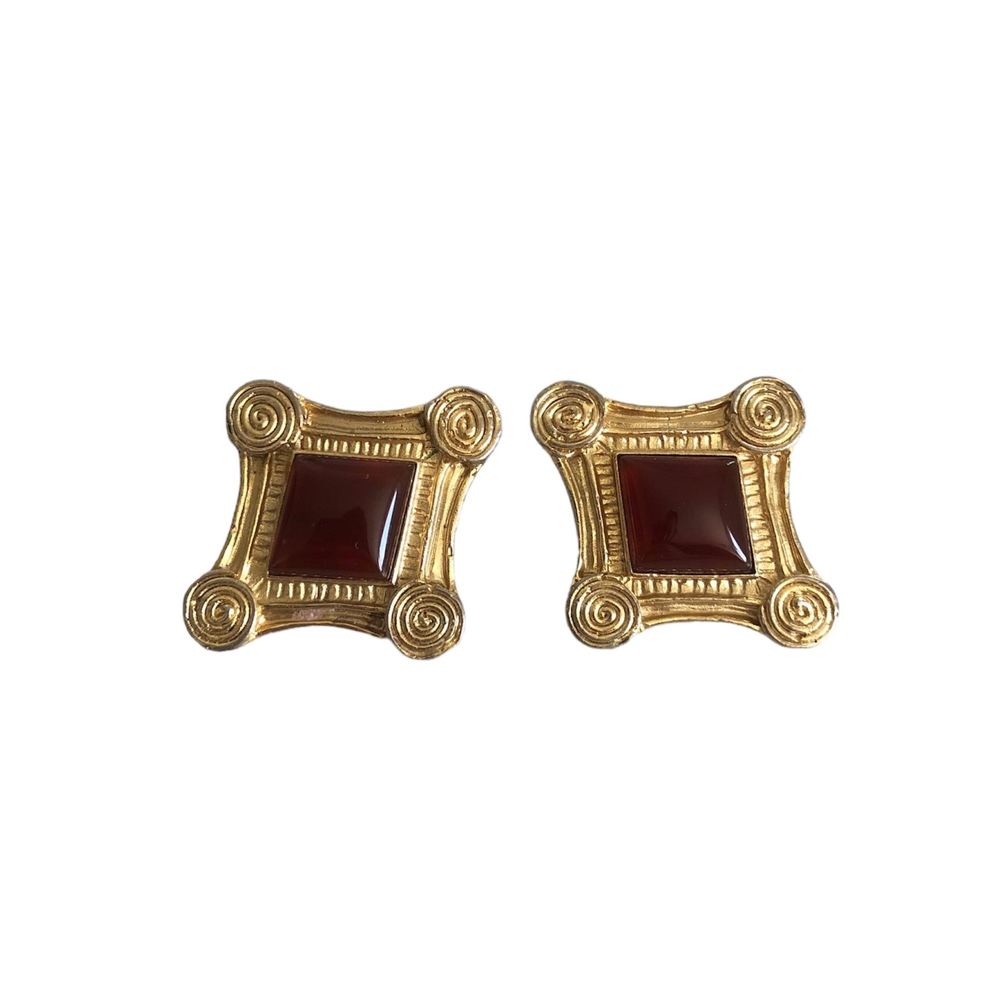 Clip earrings signed "Vendôme"