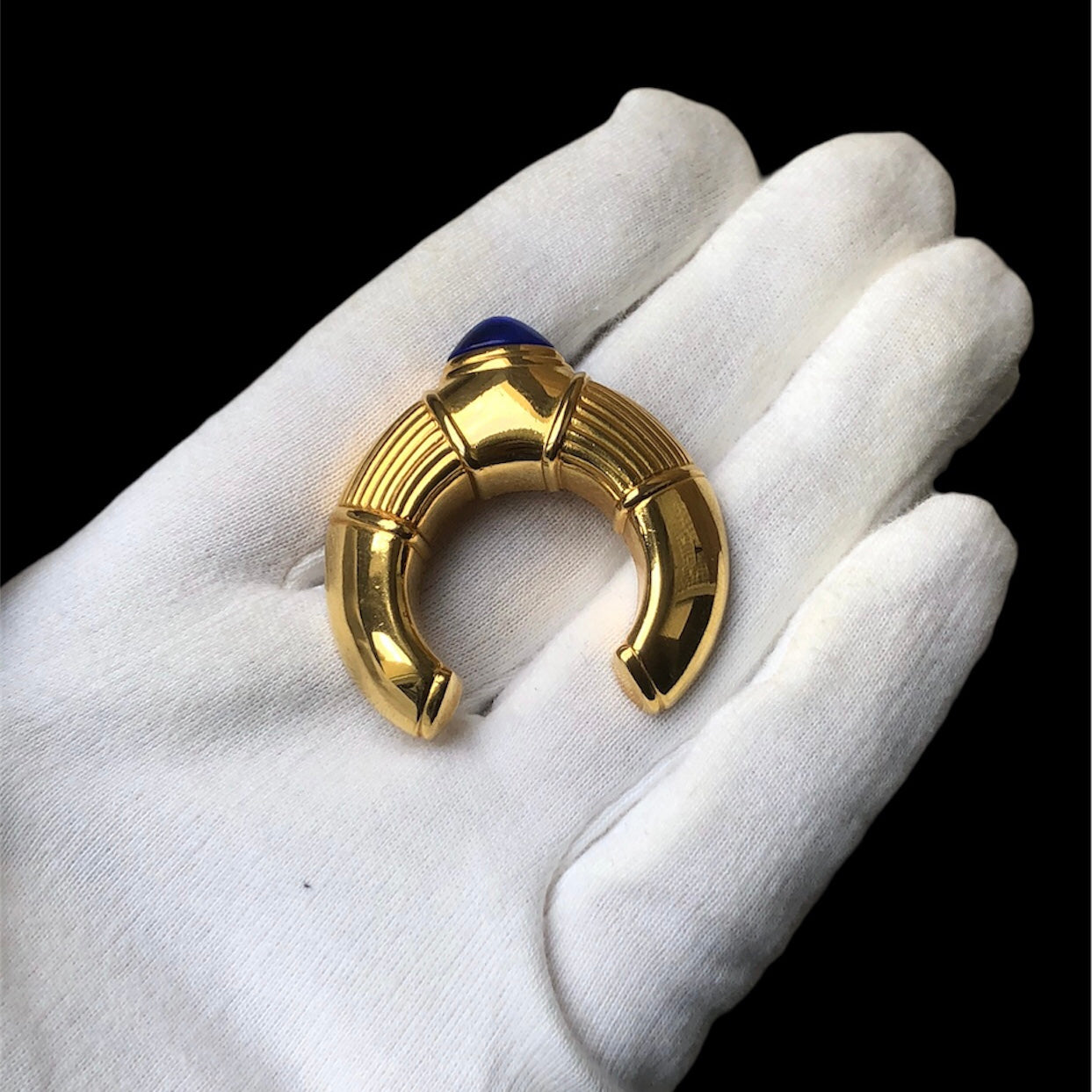 Brooch signed "Boucheron"
