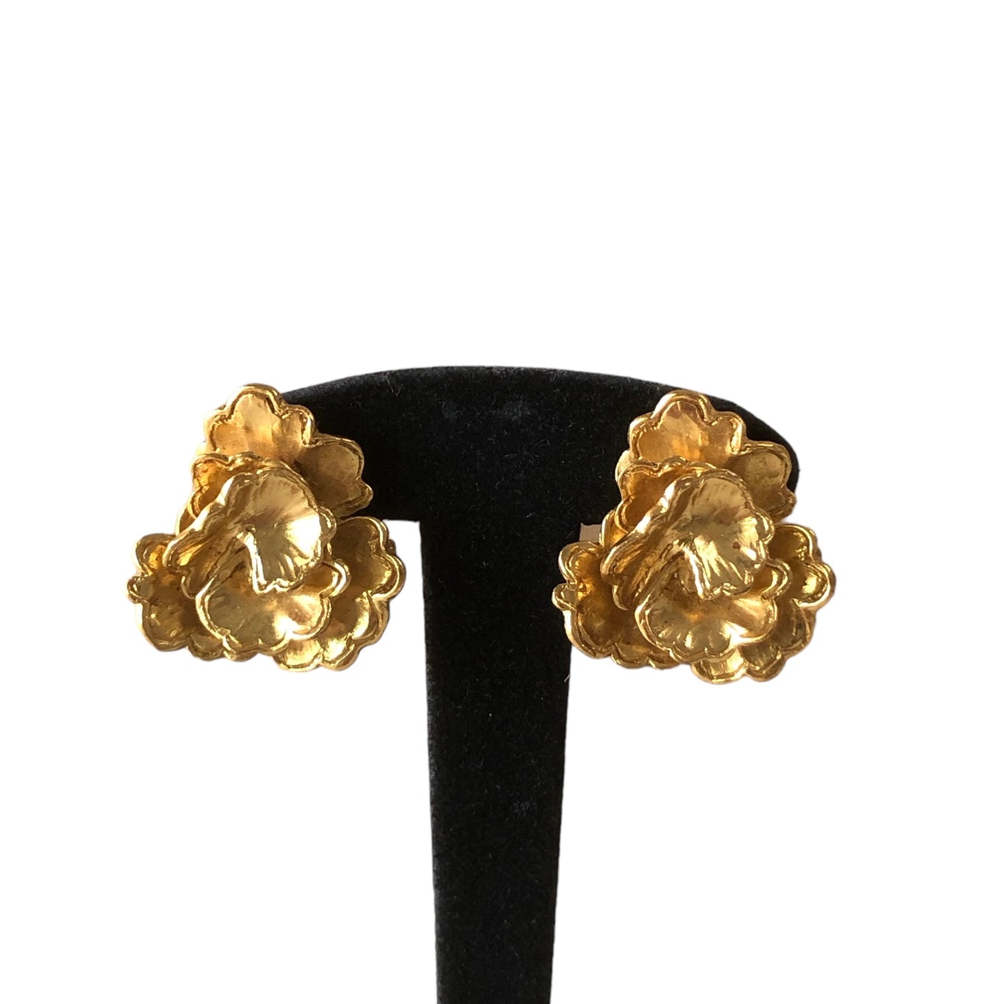 Clip earrings signed "Kenzo Paris"
