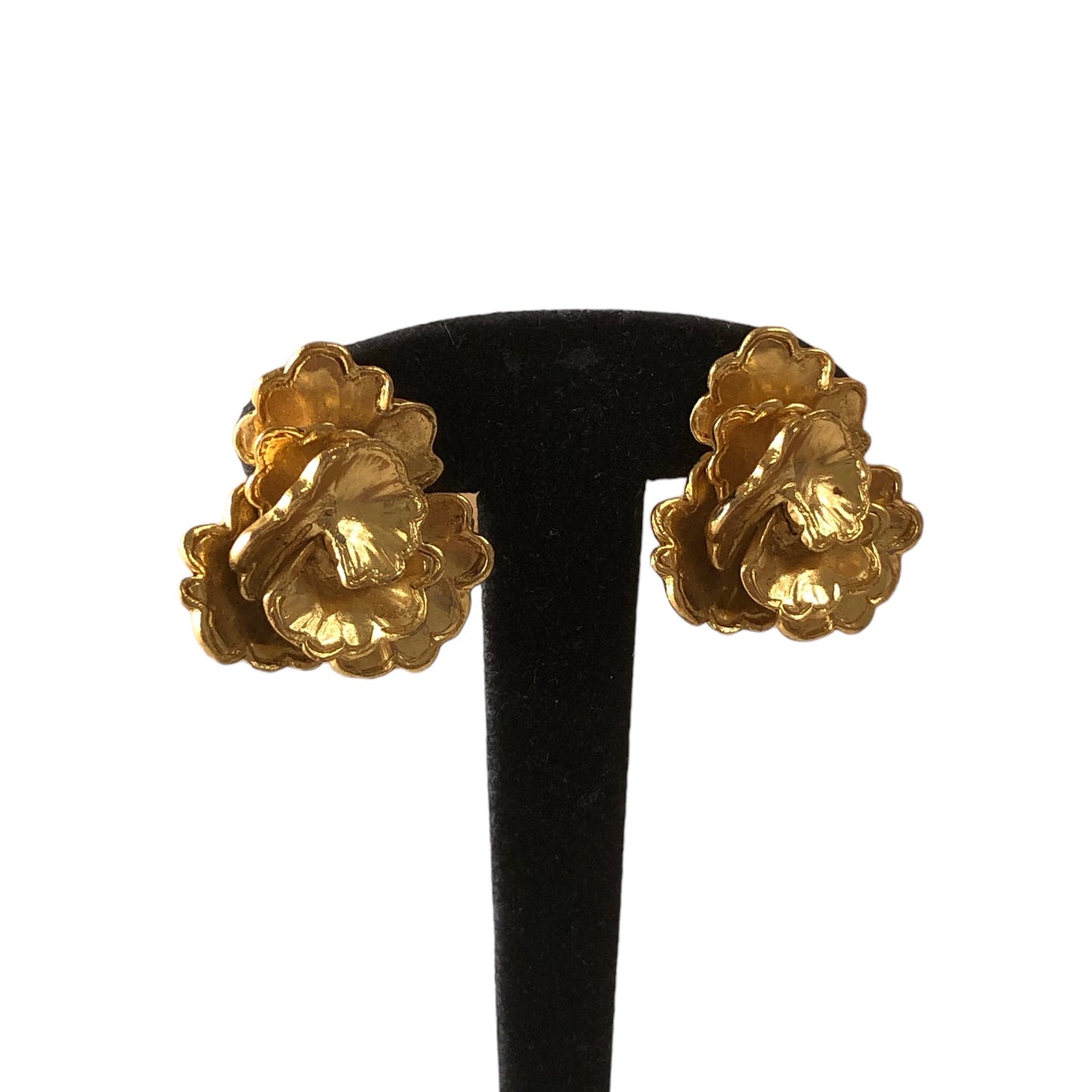 Clip earrings signed "Kenzo Paris"
