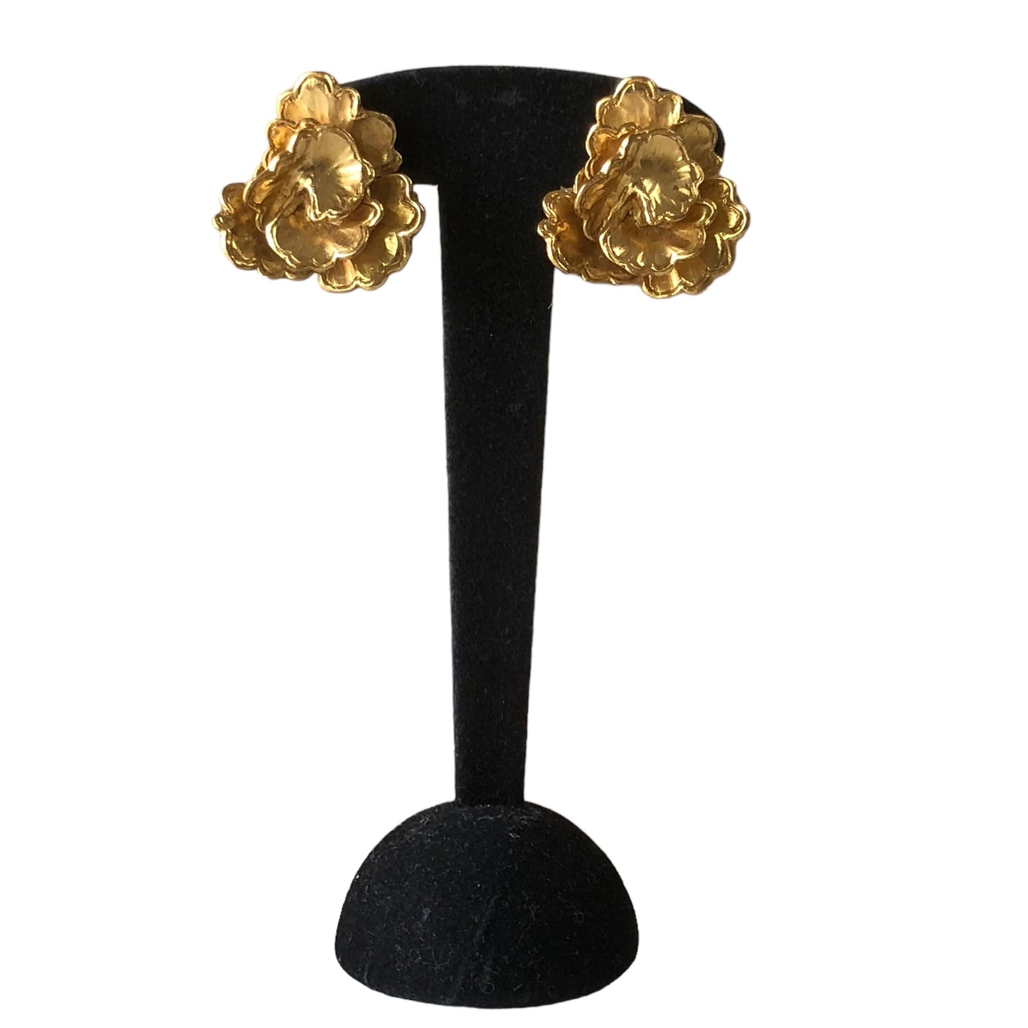 Clip earrings signed "Kenzo Paris"