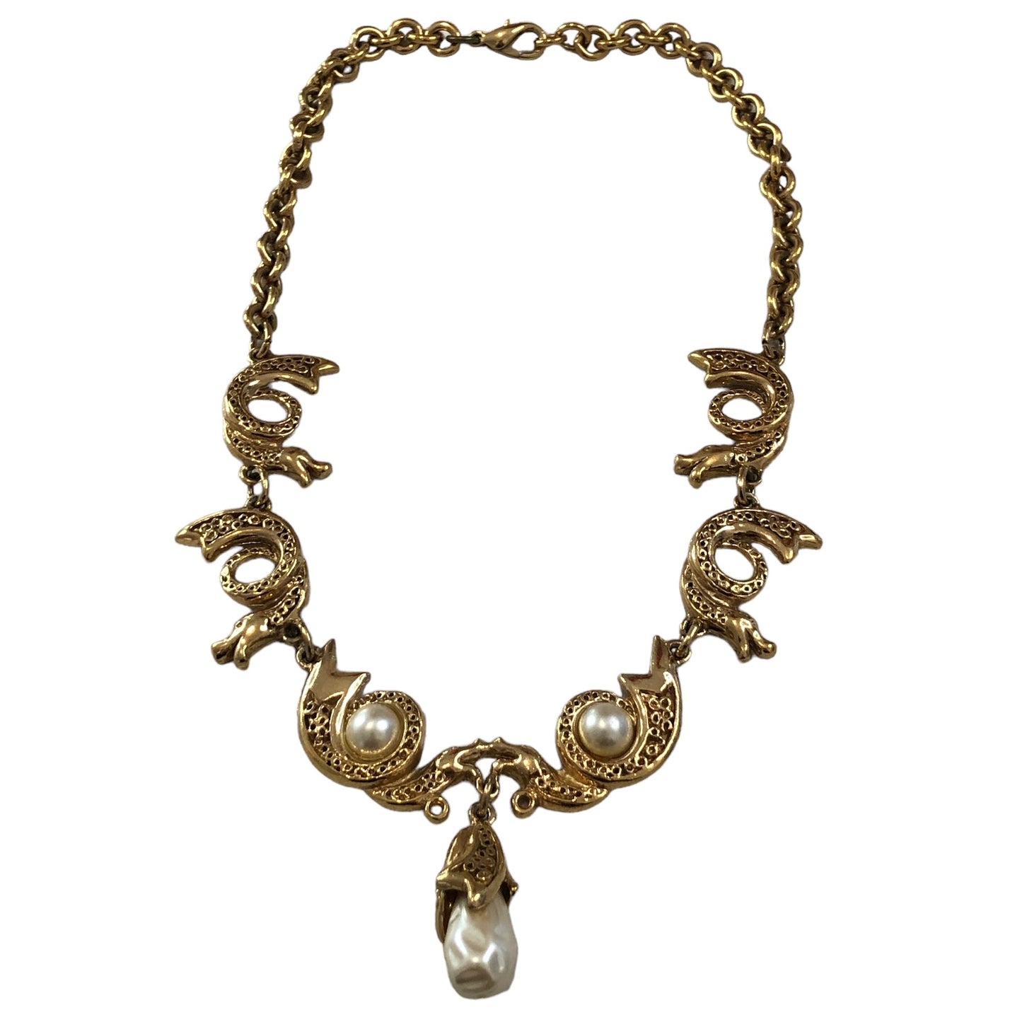 Necklace signed "Guy Laroche"