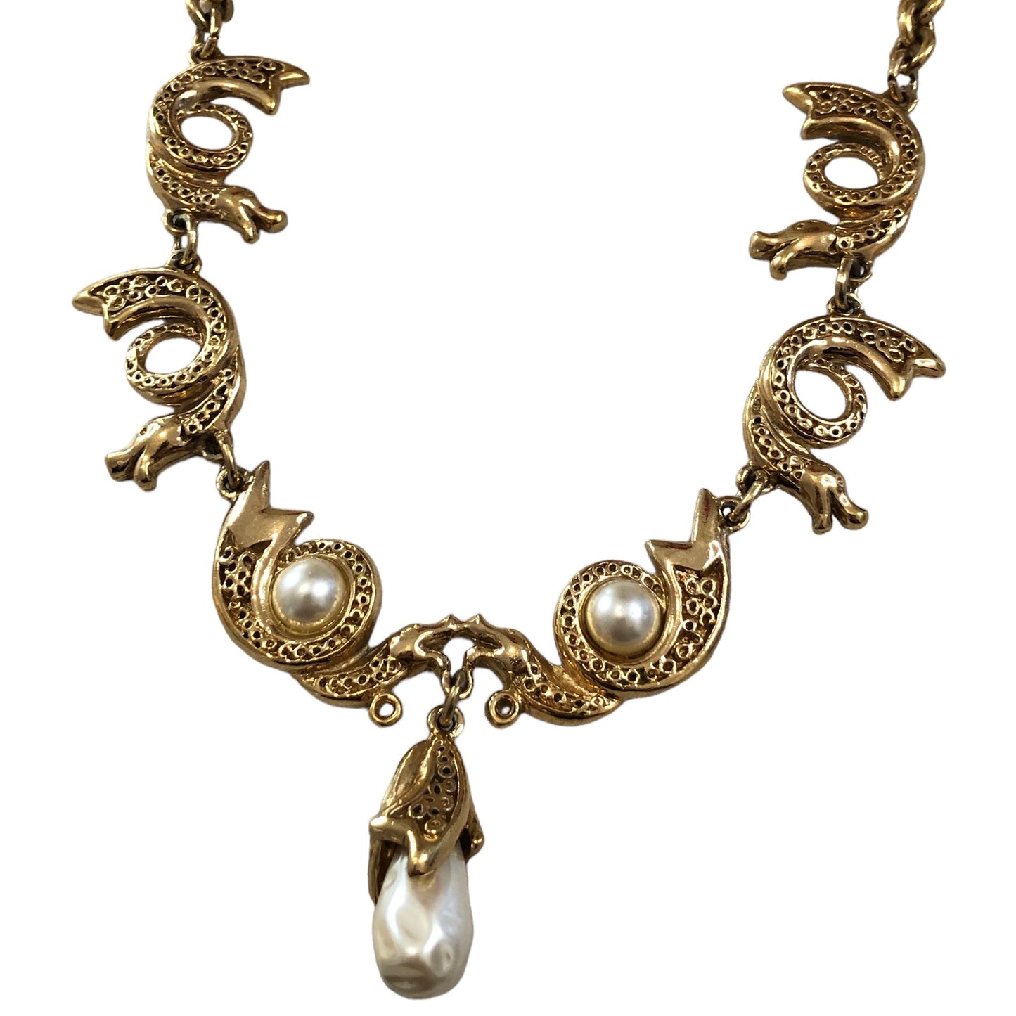 Necklace signed "Guy Laroche"