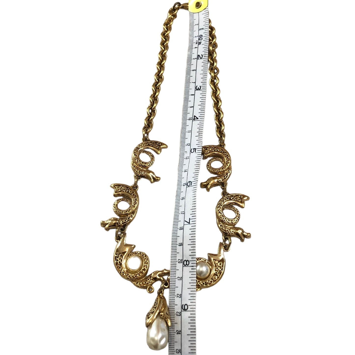 Necklace signed "Guy Laroche"