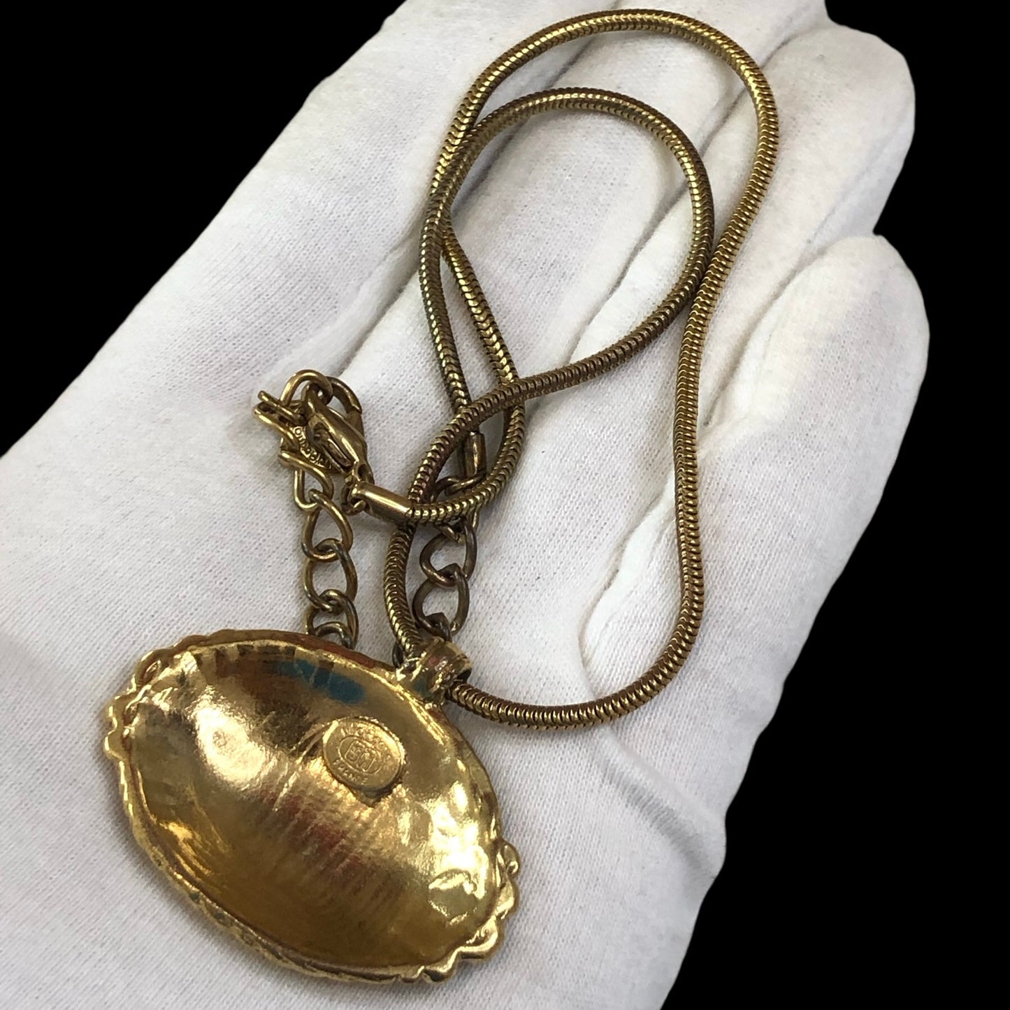 Necklace signed "Gil D'Agena"