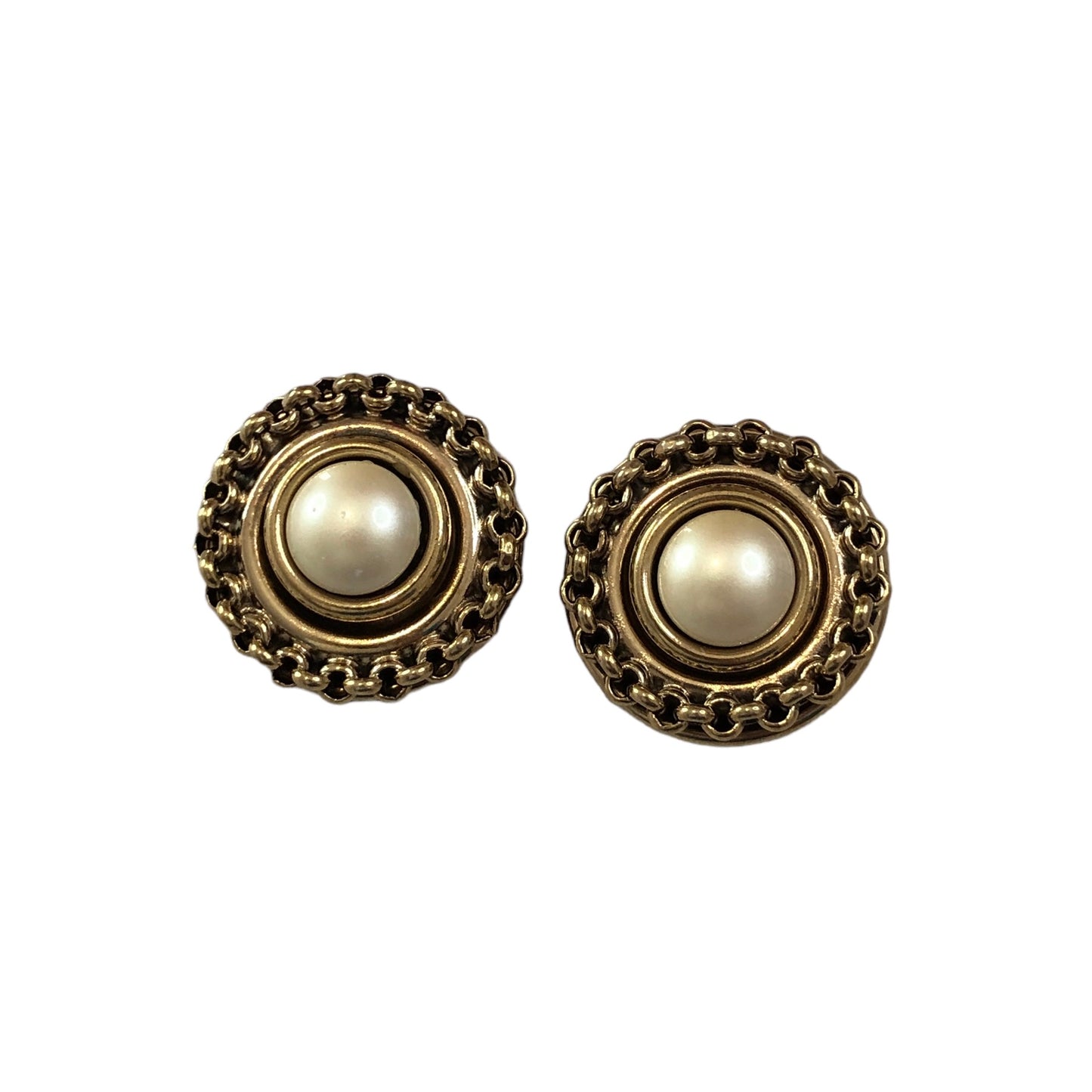 Clip earrings signed "Gil D'Agena"