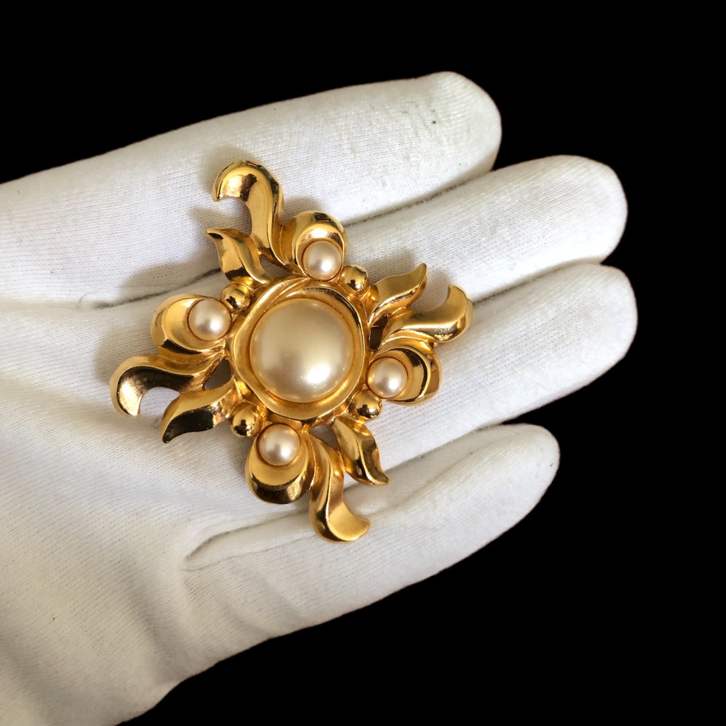 Brooch signed “Lanvin”
