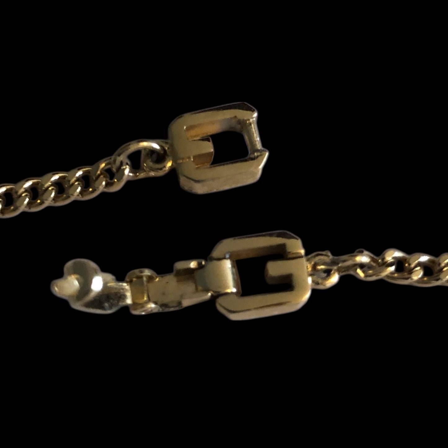 Necklace signed “Givenchy”