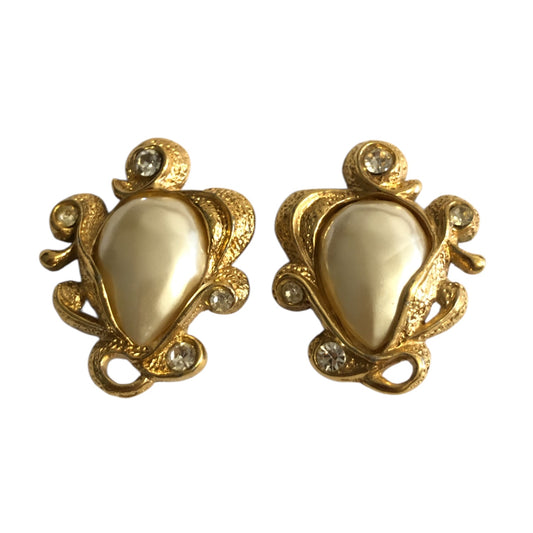 Clip earrings signed “Guy Laroche”