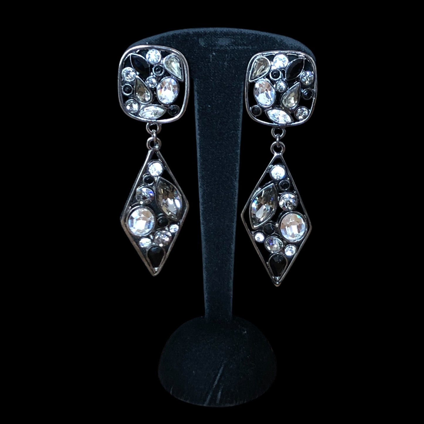 Clip earrings signed “P&M”