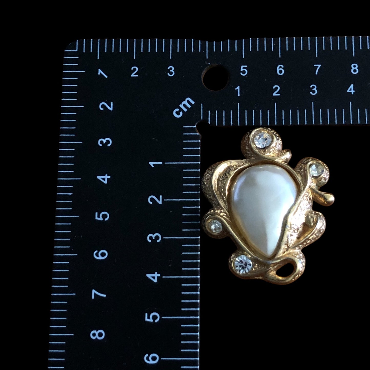 Clip earrings signed “Guy Laroche”