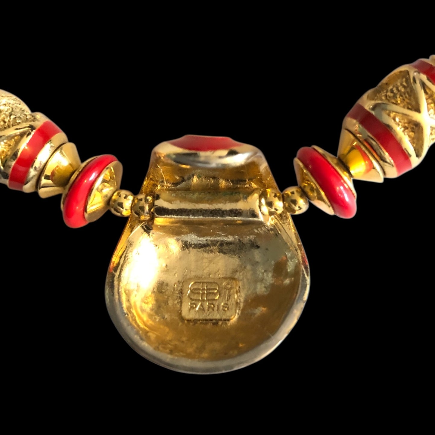 Necklace signed “Balenciaga”