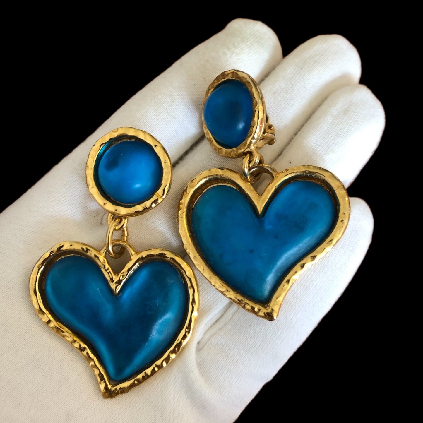 Clip earrings signed “Édouard Rambaud”