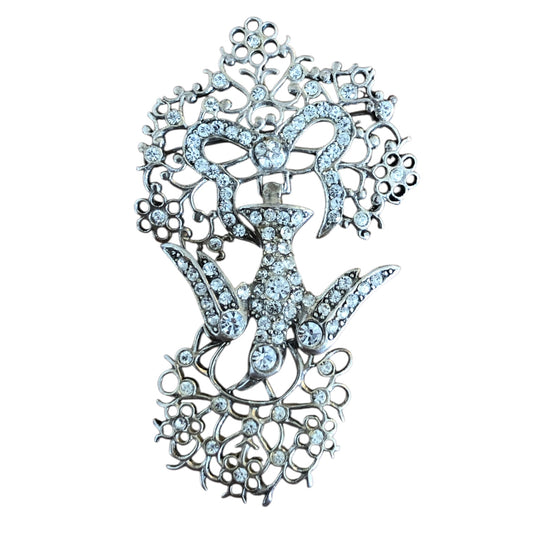 Brooch signed “musée des arts décoratifs”