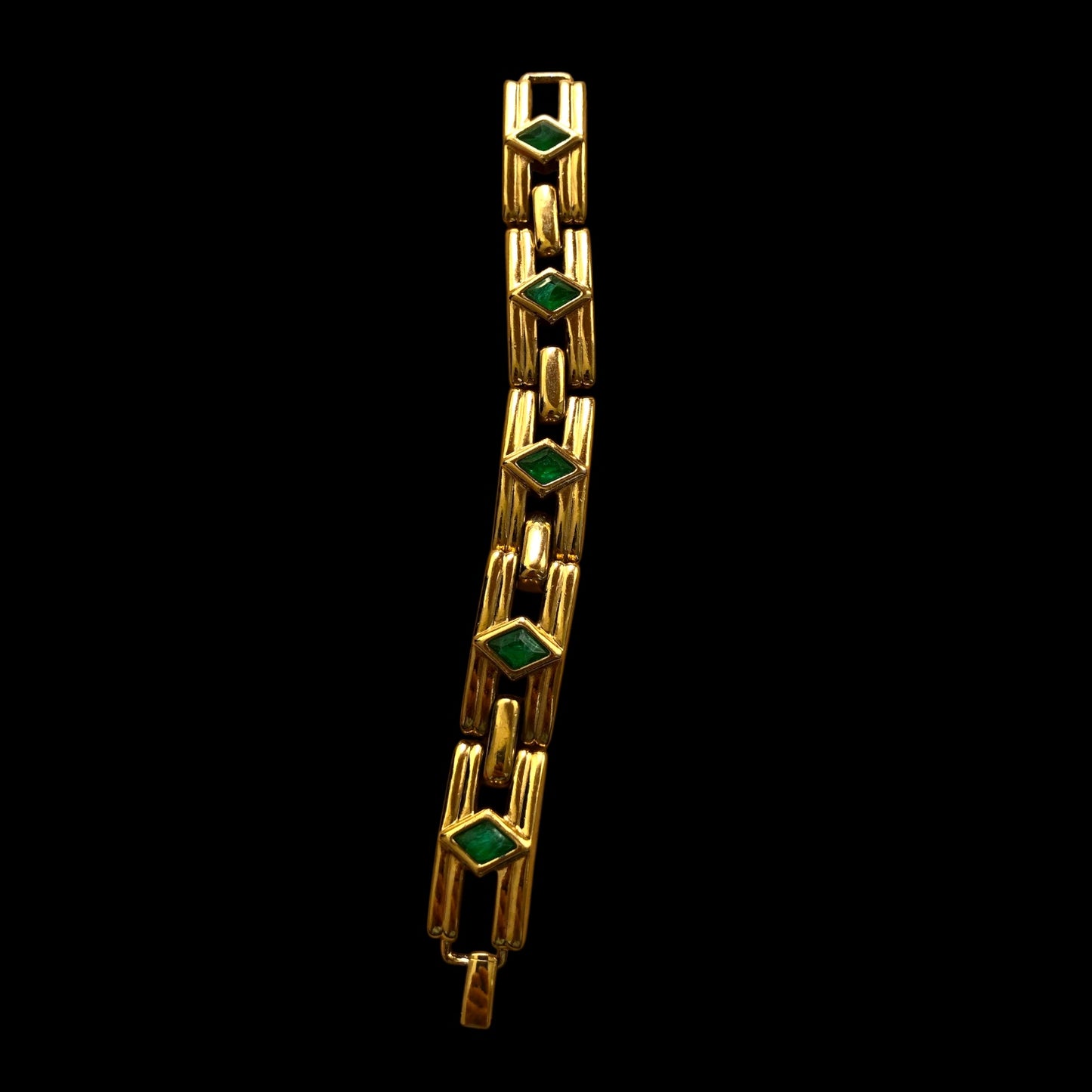 Bracelet signed “Guy Laroche”