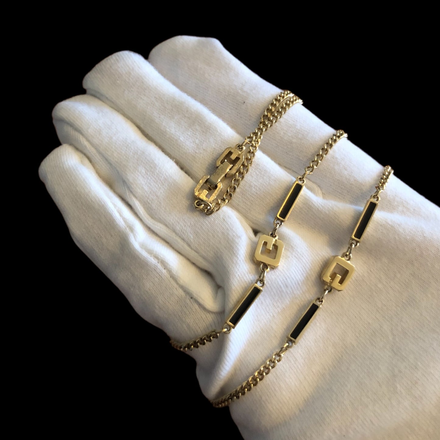 Necklace signed “Givenchy”