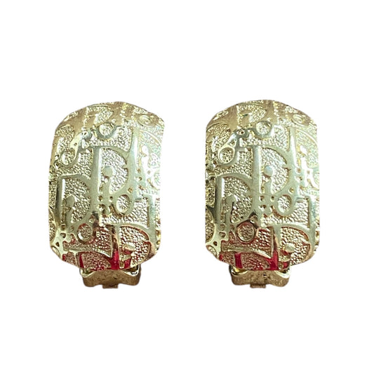 Clip earrings signed “Dior”